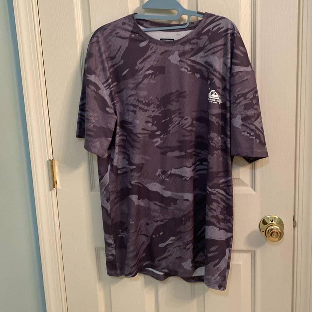 Mens large rashguard, Quicksilver brand, relaxed tshirt fit